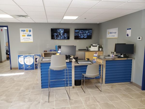 Extra Space Storage - 4176 - Springfield - Fisk Ave - 55 Fisk Avenue
