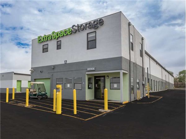 Extra Space Storage - 0485 - Santa Fe - West San Mateo Rd - 875 West San Mateo Road