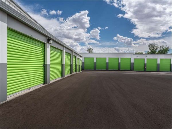 Extra Space Storage - 1367 - Santa Fe - Calle Lorca - 900 West San Mateo Road