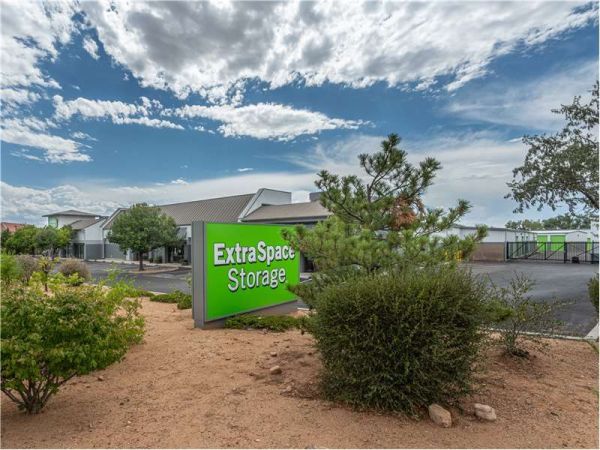 Extra Space Storage - 1367 - Santa Fe - Calle Lorca - 900 West San Mateo Road