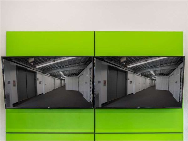 Extra Space Storage - 1367 - Santa Fe - Calle Lorca - 900 West San Mateo Road