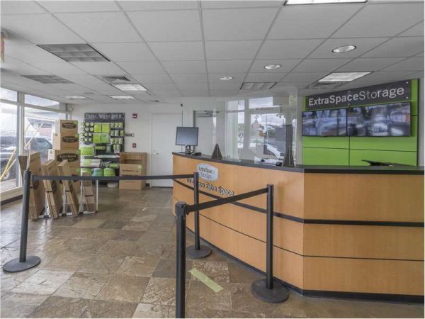 Extra Space Storage - 1520 - Wahiawa - California Ave - 620 California Avenue