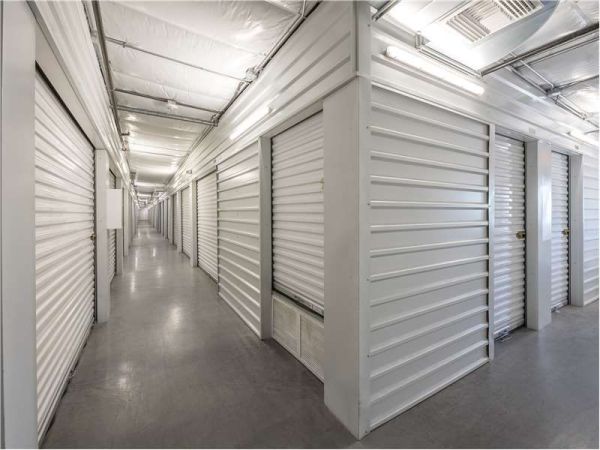 Extra Space Storage - 1625 - Glendale - N 59th Ave - 5115 North 59th Avenue