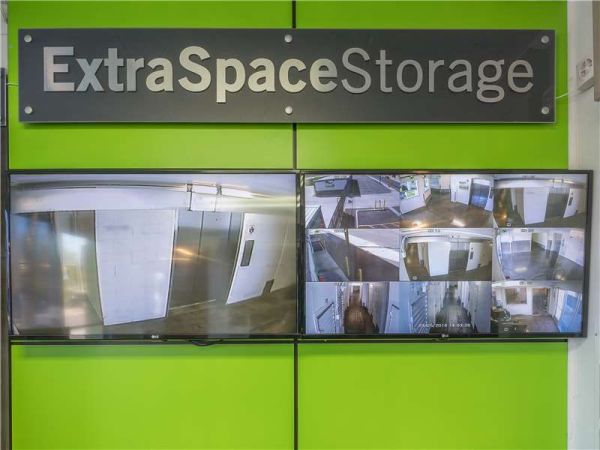 Extra Space Storage - 1663 - Phoenix - Missouri Ave - 2727 West Missouri Avenue