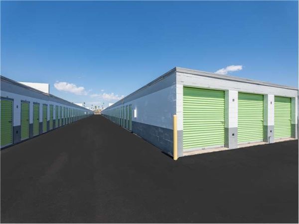 Extra Space Storage - 1666 - Phoenix - Washington - 3636 East Washington Street