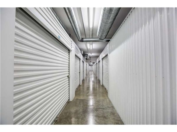 Extra Space Storage - 1670 - Long Beach - 8150 E. Wardlow Rd - 8150 East Wardlow Road
