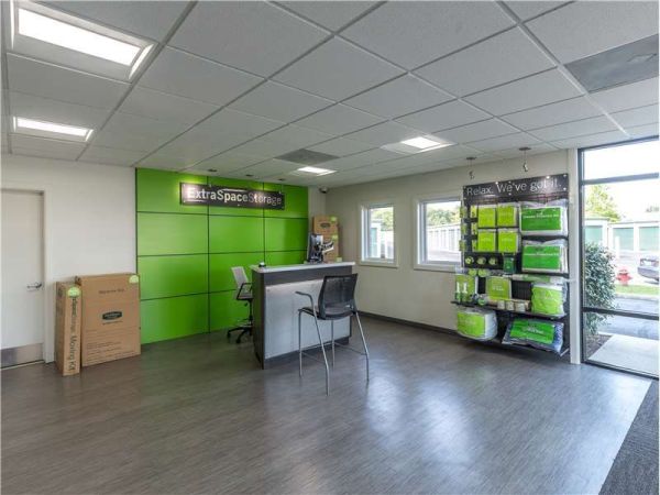 Extra Space Storage - 8607 - Indianapolis - Washington Street - 9499 East Washington Street