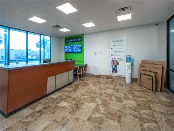 Extra Space Storage - 1789 - Jacksonville - Girvin Rd - 100 Girvin Road