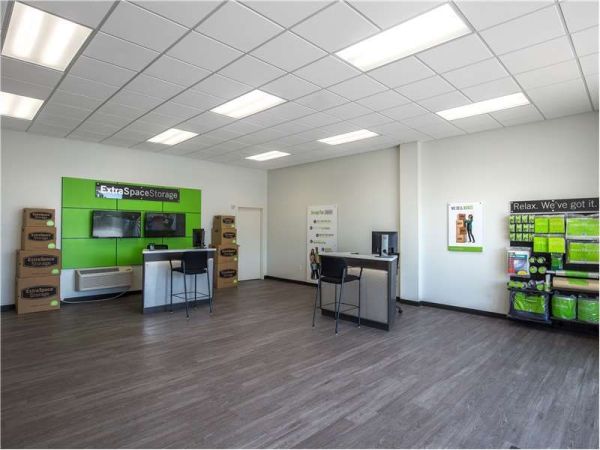 Extra Space Storage - 8824 - Kansas City - Antioch Road - 5415 Northeast Antioch Road