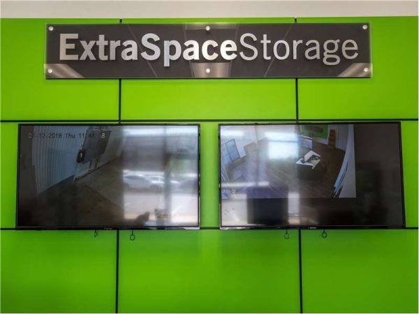 Extra Space Storage - 8824 - Kansas City - Antioch Road - 5415 Northeast Antioch Road