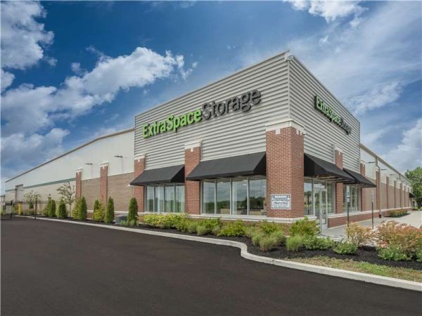 Extra Space Storage - 7363 - Crystal Lake - Virginia Rd - 201 South Virginia Road