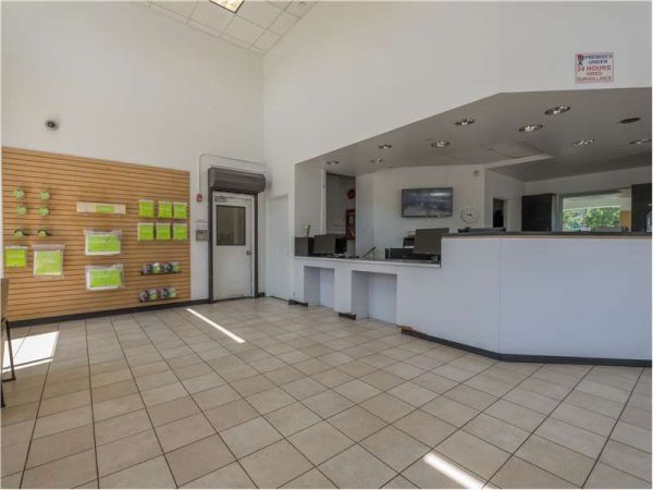 Extra Space Storage - 1919 - Ridgewood - Wyckoff Ave - 1060 Wyckoff Avenue