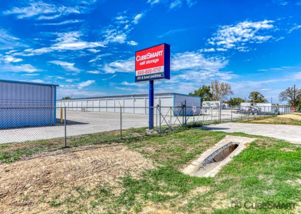 CubeSmart Self Storage TX Fort Worth Boat Club Rd - 8955 Boat Club Road