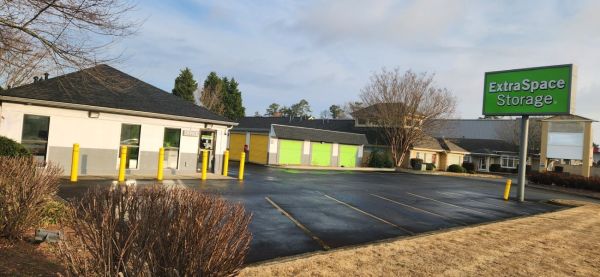 Extra Space Storage - 3107 - Marietta - Roswell Road - 1725 Roswell Road