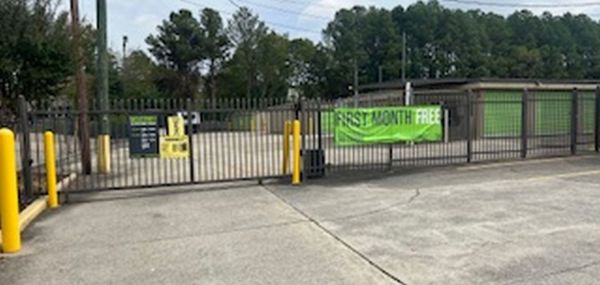 Extra Space Storage - 3125 - Birmingham - Walt Drive - 6604 Walt Drive