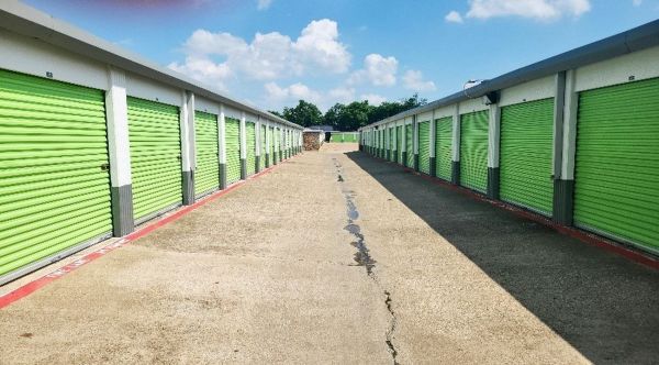 Extra Space Storage - 3173 - Mesquite - Franklin Drive - 2233 Franklin Drive