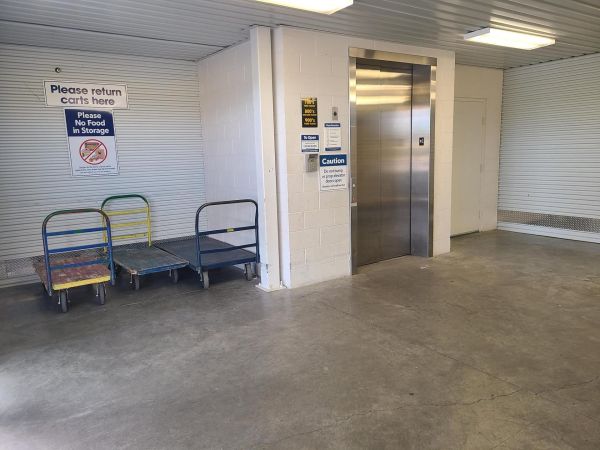 Extra Space Storage - 3207 - Baton Rouge - Florida Blvd. - 4756 Florida Boulevard