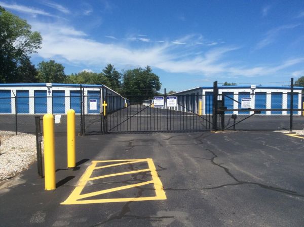 Extra Space Storage - 3213 - Manchester - Wellington Rd - 1902 Wellington Road