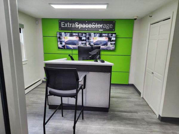 Extra Space Storage - 3214 - Nashua - Spit Brook Rd - 120 Spit Brook Road