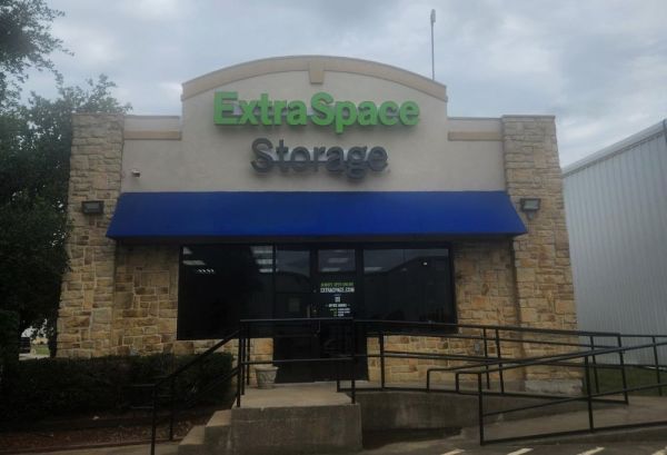Extra Space Storage - 3228 - Dallas - Manana Dr - 2305 Manana Drive