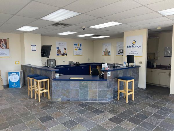 Extra Space Storage - 3228 - Dallas - Manana Dr - 2305 Manana Drive