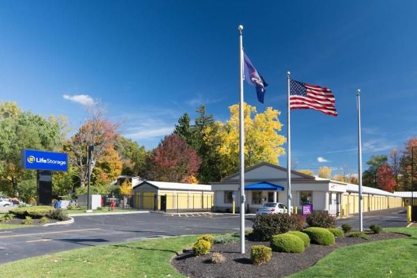 Extra Space Storage - 3248 - Amherst - Niagara Falls Blvd. - 2681 Niagara Falls Boulevard