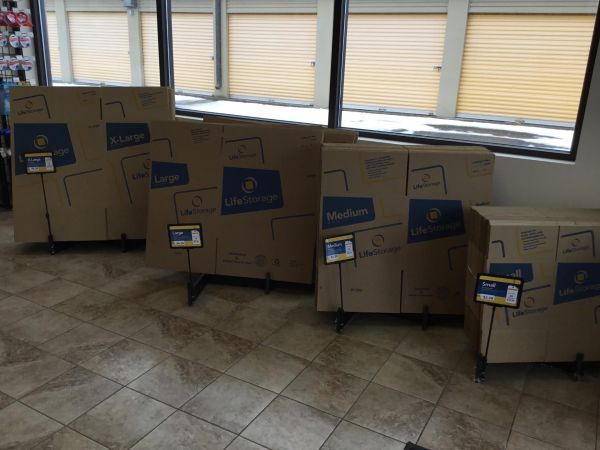 Extra Space Storage - 3251 - Lockport - Transit Rd - 6104 South Transit Road