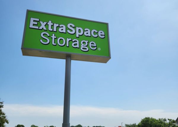 Extra Space Storage - 3287 - Bedford - Crystal Springs - 2905 Crystal Springs Street