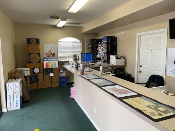 Extra Space Storage - 3298 - Sugar Land - Highway 6 - 11220 South Texas 6