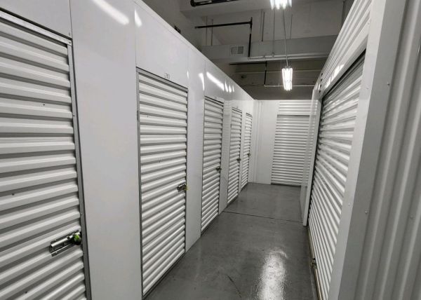 Extra Space Storage - 3329 - Chicago - Pershing Rd - 615 West Pershing Road