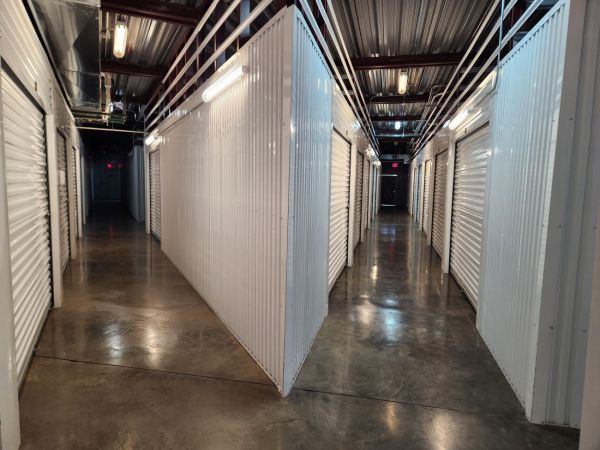 Extra Space Storage - 3381 - Alsip - 111th Street - 5253 West 111th Street