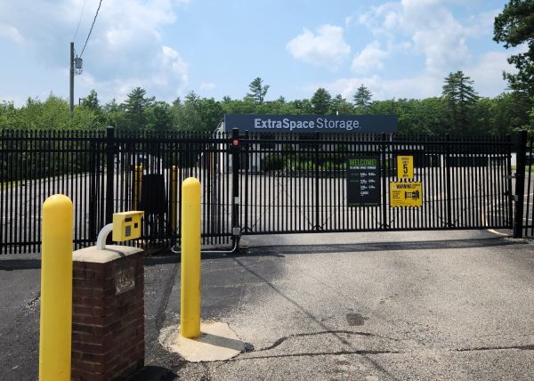 Extra Space Storage - 3415 - Lee - Calef Hwy - 44 Calef Highway