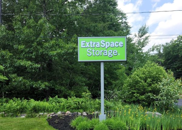 Extra Space Storage - 3415 - Lee - Calef Hwy - 44 Calef Highway