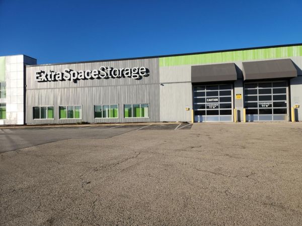 Extra Space Storage - 3451 - Bridgeview - 79th St - 7700 West 79th Street