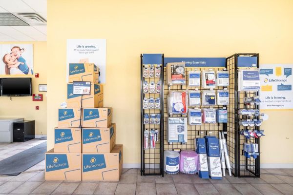 Extra Space Storage - 3458 - South Chicago Heights - Holeman Ave - 3200 Holeman Avenue