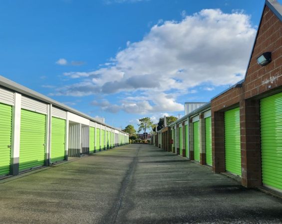 Extra Space Storage - 3478 - Houston - Bay Pointe Ct. - 14102 Bay Pointe Court