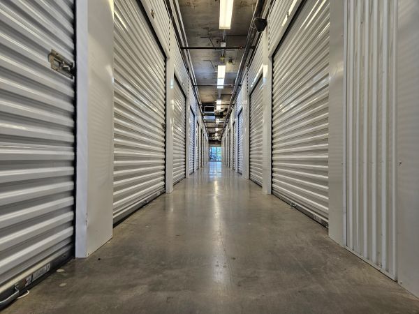Extra Space Storage - 3517 - Austin - Mary St - 1341 West Mary Street