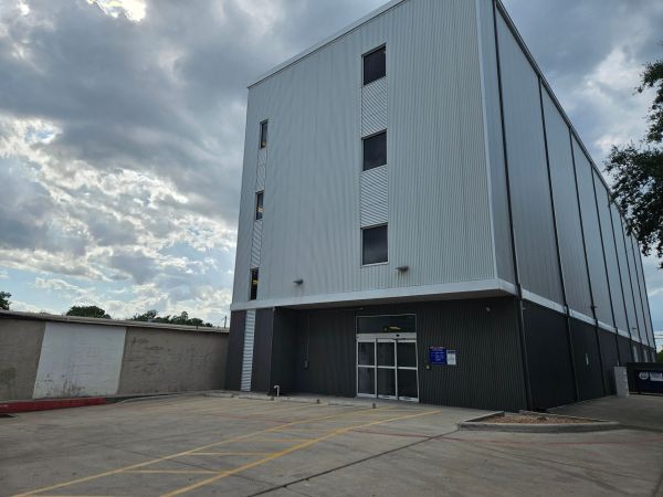 Extra Space Storage - 3517 - Austin - Mary St - 1341 West Mary Street