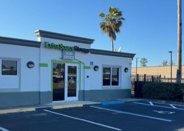 Extra Space Storage - 3603 - North Port - Executive Ave - 1001 Executive Avenue