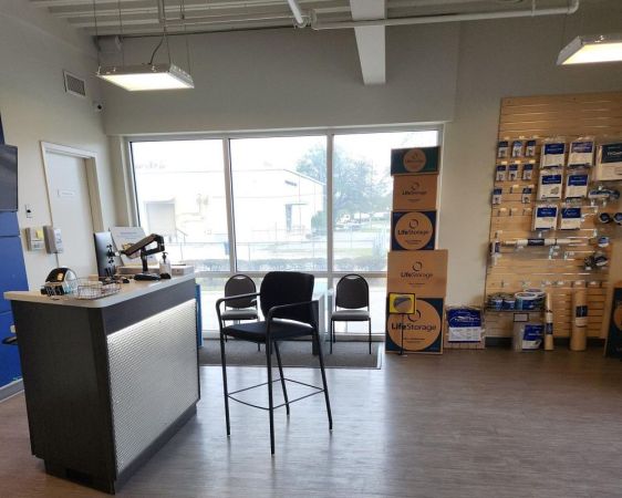 Extra Space Storage - 3735 - Tampa - 20th St - 102 North 20th Street