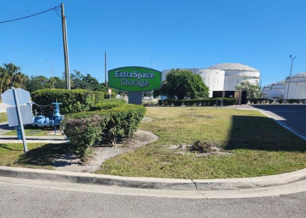 Extra Space Storage - 3735 - Tampa - 20th St - 102 North 20th Street