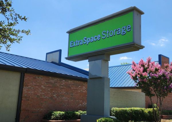 Extra Space Storage - 3765 - Garland - Shiloh Rd - 3222 North Shiloh Road