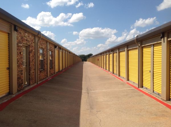 Extra Space Storage - 3784 - Arlington - Blue Danube - 1401 Blue Danube Street