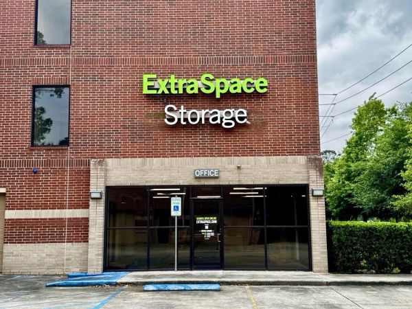 Extra Space Storage - 3797 - Kingwood - Lake Houston Pkwy - 1950 West Lake Houston Parkway