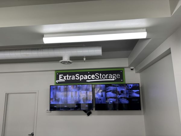 Extra Space Storage - 3797 - Kingwood - Lake Houston Pkwy - 1950 West Lake Houston Parkway