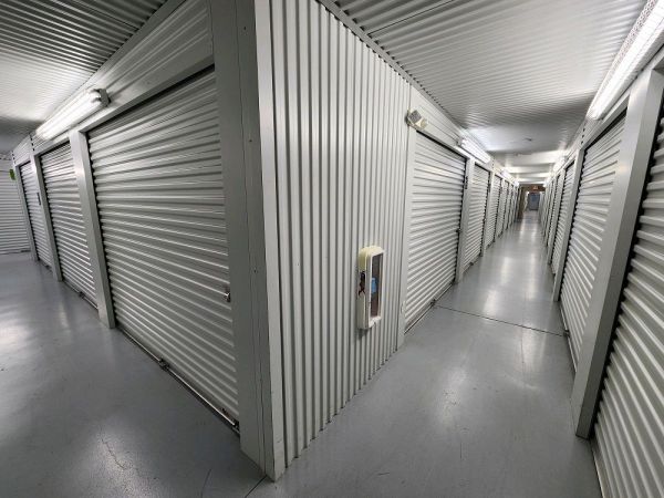 Extra Space Storage - 3800 - Kingwood - Mills Branch Dr - 2900 Mills Branch Drive