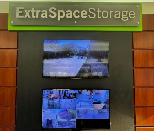 Extra Space Storage - 3800 - Kingwood - Mills Branch Dr - 2900 Mills Branch Drive