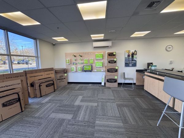 Extra Space Storage - 3905 - Federal Way - 21st Ave - 33620 21st Avenue Southwest