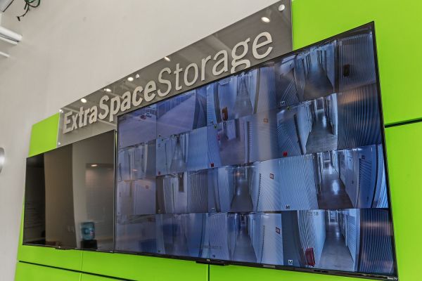 Extra Space Storage - 1952 - Dallas - Communications Drive - 4311 Communications Drive