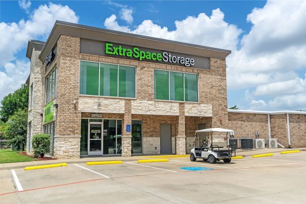 Extra Space Storage - 1954 - Dallas - Frankford Rd - 3737 Frankford Road